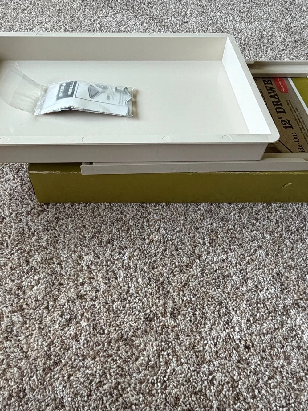 Rubbermaid Slide-Out 12